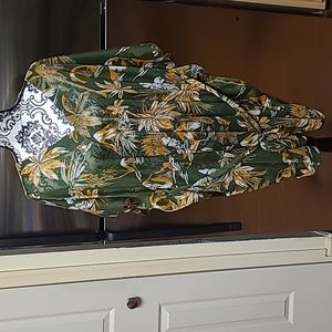 NWOT Hawaiian Wrap